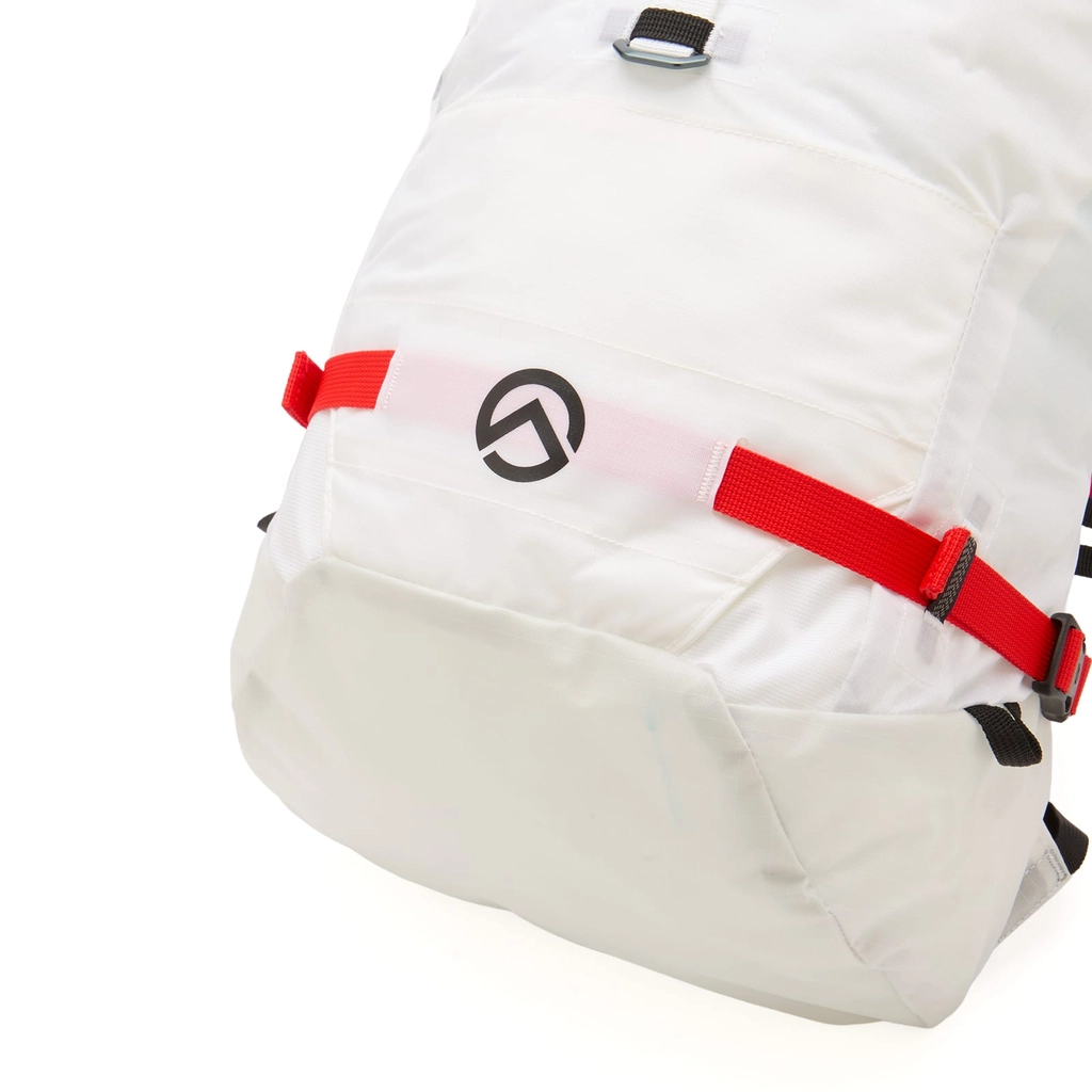 The North Face Men's Verto 27 Backpack Tnf White/Raw Undyed